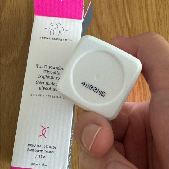 Drunk Elephant TLC Framboos Glycolic Serum 1oz NIB - Picture 6 of 7